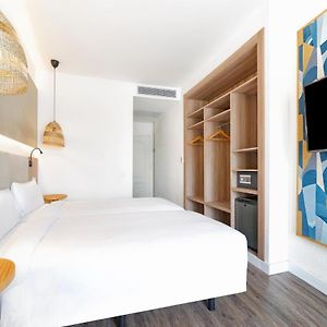 Habitación Estándar con Cama Queen
